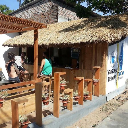 Coco Hostels - Arugambay Arugam Bay Esterno foto